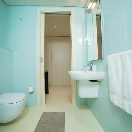 Guest - Cedofeita Apartman Porto